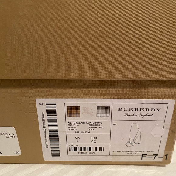 Burberry Runaway Brabant High Boot - Picture 6 of 6